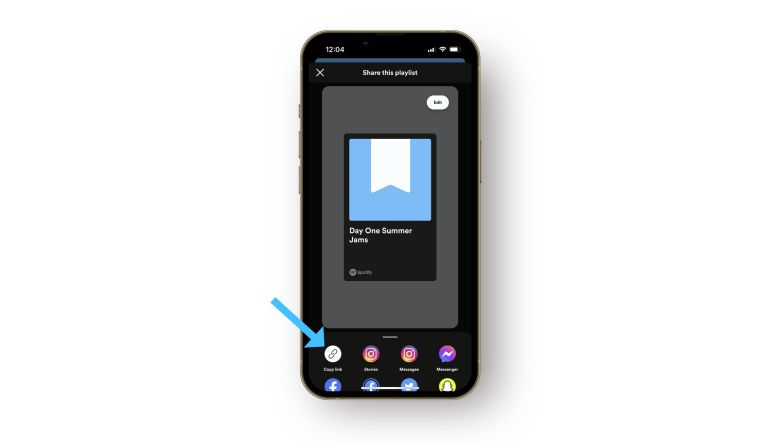 A screenshot explaining how to copy a link from a Spotify playlist